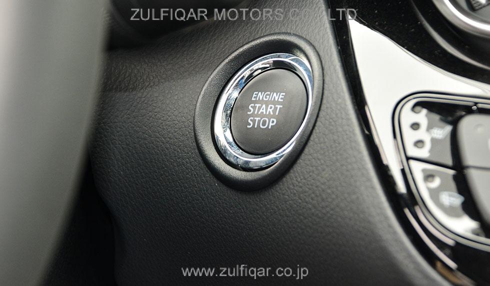 TOYOTA C-HR 2019 Image 12