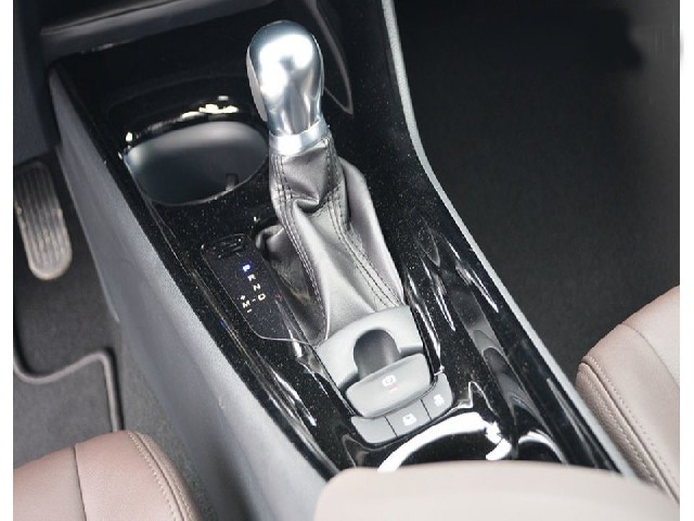 TOYOTA C-HR 2019 Image 19