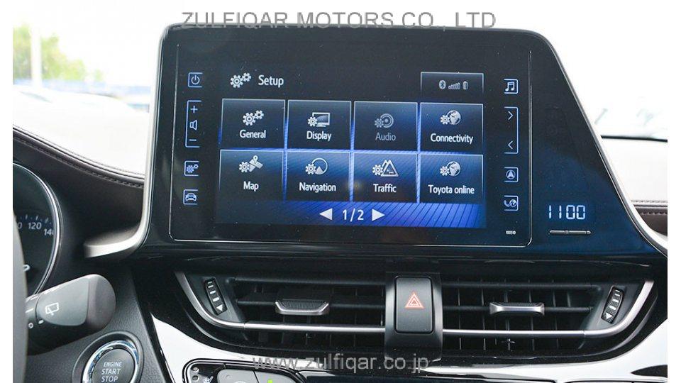 TOYOTA C-HR 2019 Image 10