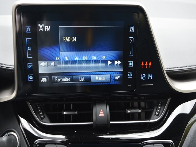 TOYOTA C-HR 2019 Image 21