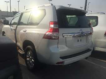 TOYOTA PRADO 2017 Image 6