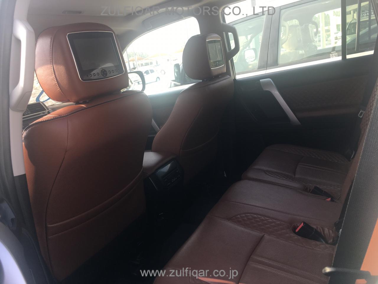 TOYOTA PRADO 2017 Image 9