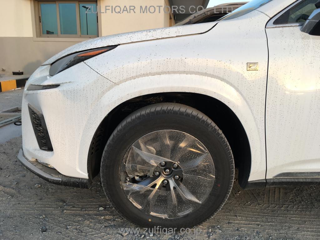 LEXUS NX 2017 Image 12