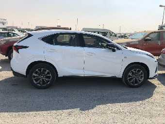 LEXUS NX 2017 Image 8