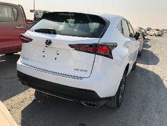 LEXUS NX 2017 Image 9