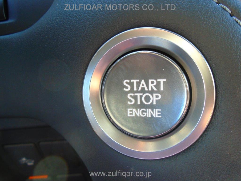 LEXUS LX 570 2019 Image 8