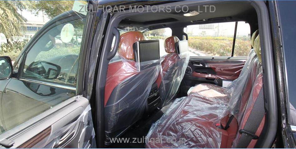 LEXUS LX 570 2019 Image 11