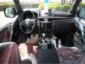 LEXUS LX 570 2019 Image 9