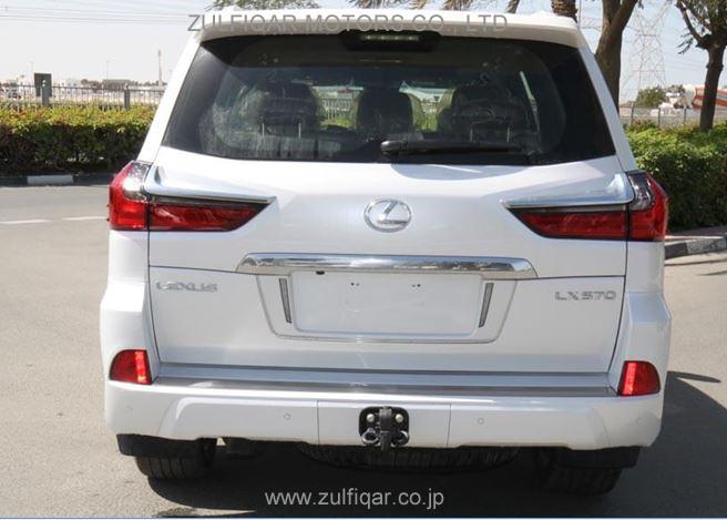 LEXUS LX 570 2019 Image 2