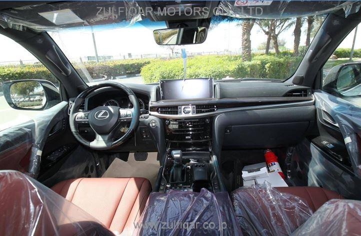 LEXUS LX 570 2019 Image 10