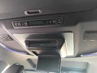 TOYOTA ALPHARD 2019 Image 12