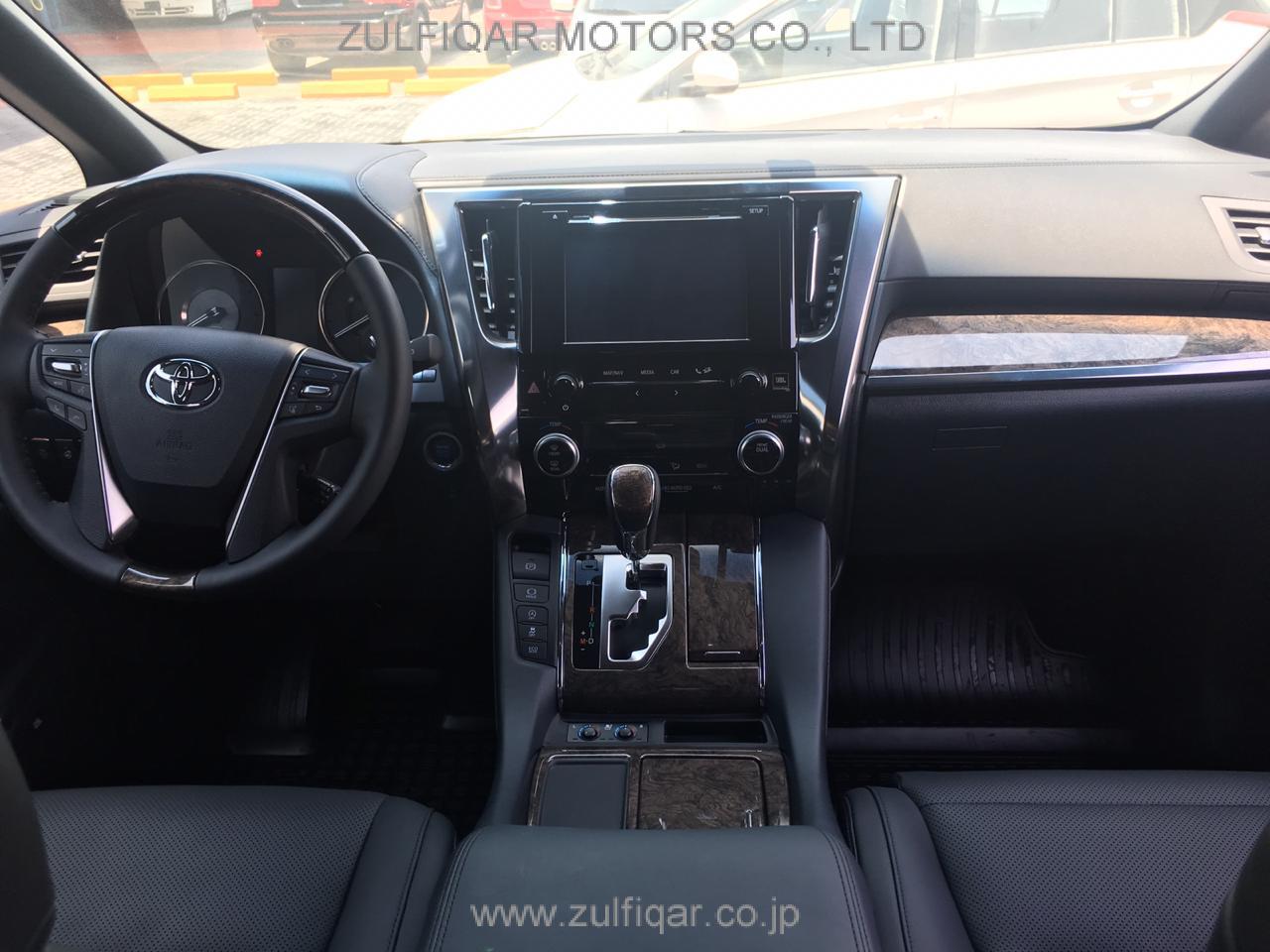 TOYOTA ALPHARD 2019 Image 2