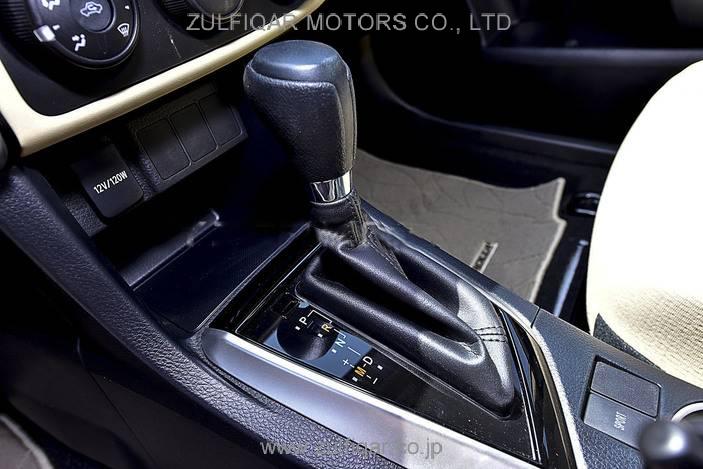 TOYOTA COROLLA 2017 Image 12