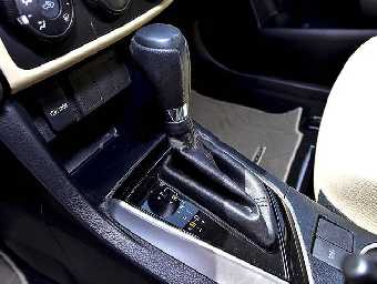 TOYOTA COROLLA 2017 Image 11