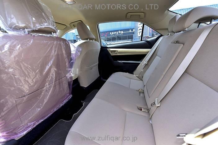 TOYOTA COROLLA 2017 Image 9