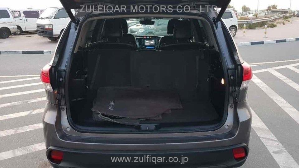 TOYOTA HIGHLANDER 2017 Image 8