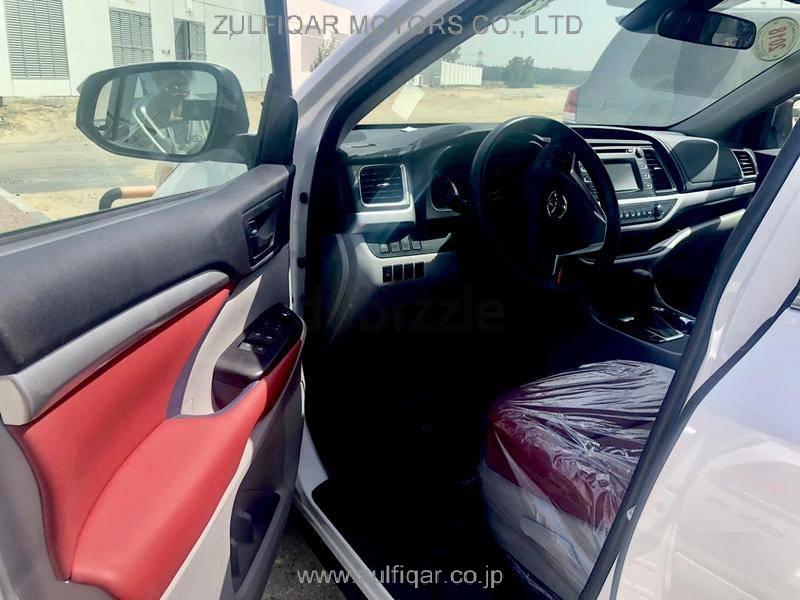 TOYOTA HIGHLANDER 2018 Image 2
