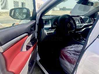TOYOTA HIGHLANDER 2018 Image 2