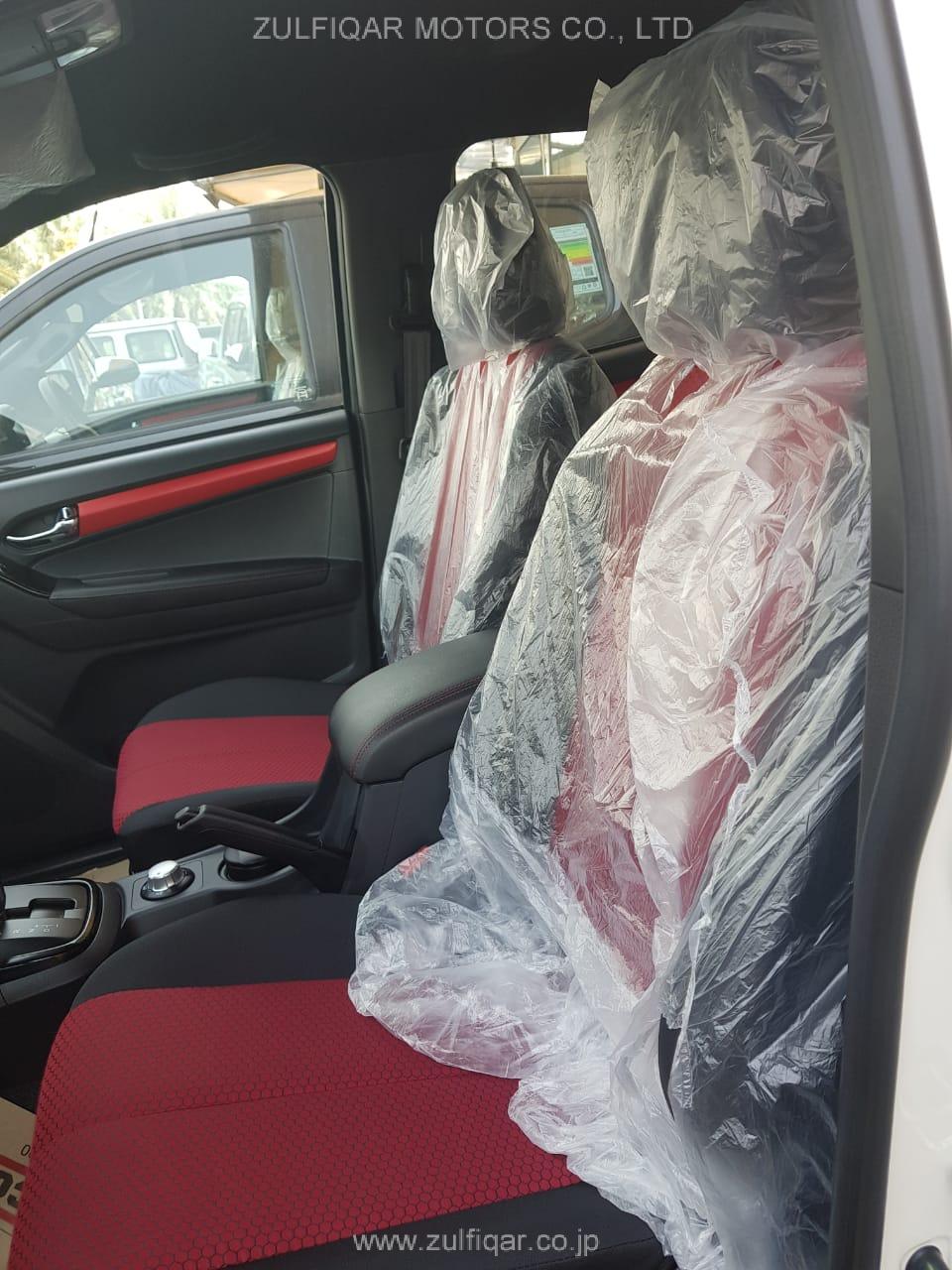 ISUZU D-MAX 2019 Image 6