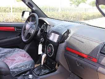 ISUZU D-MAX 2019 Image 2