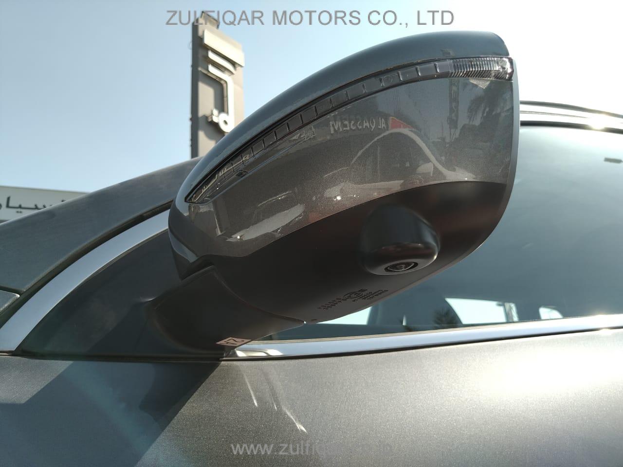 NISSAN ROGUE 2018 Image 8