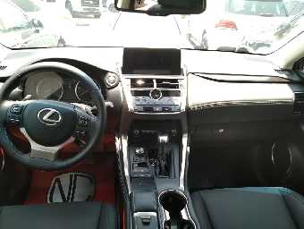 LEXUS NX 2019 Image 2