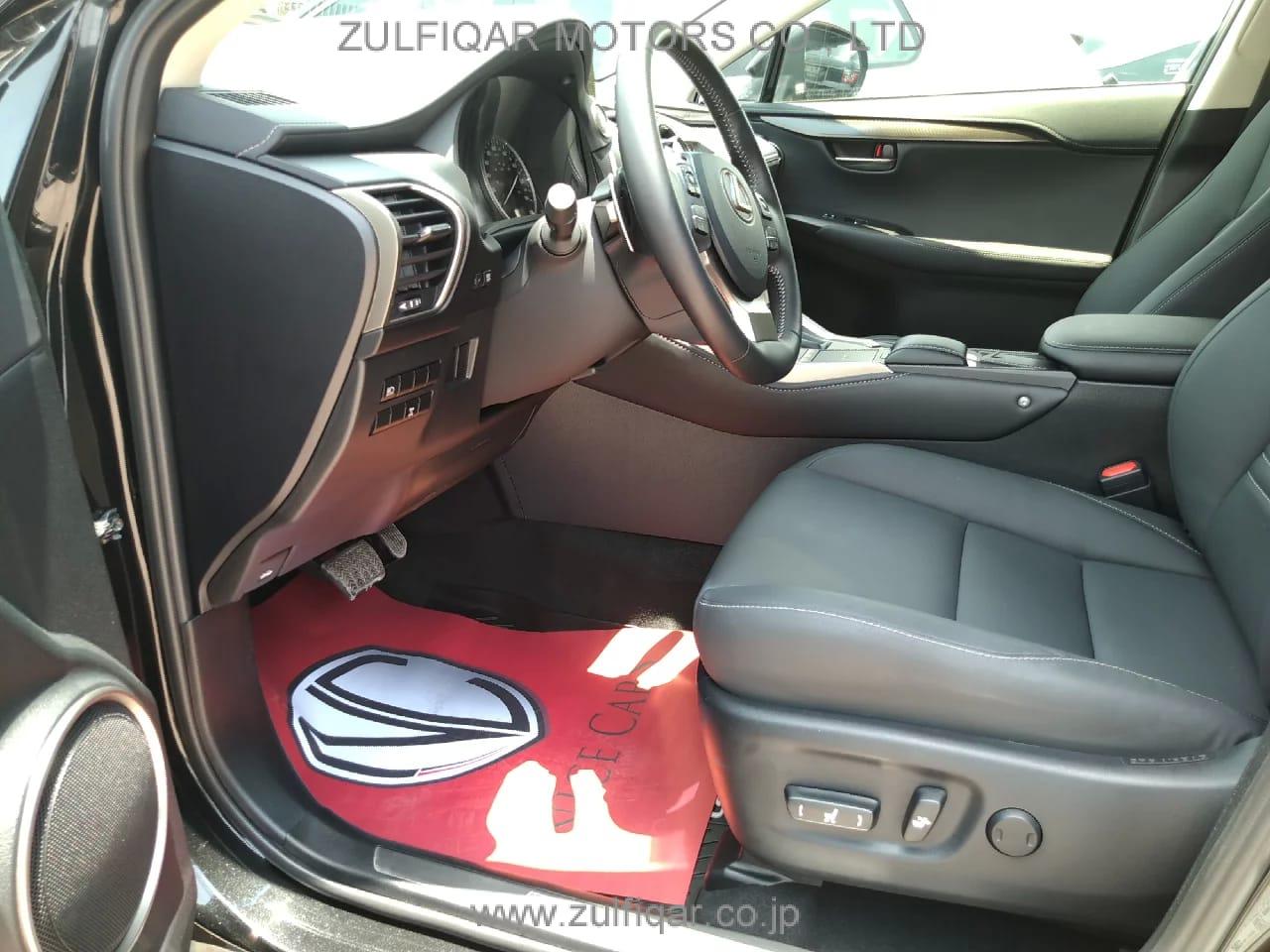 LEXUS NX 2019 Image 10