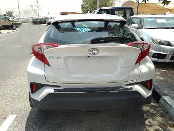 TOYOTA C-HR 2018 Image 3