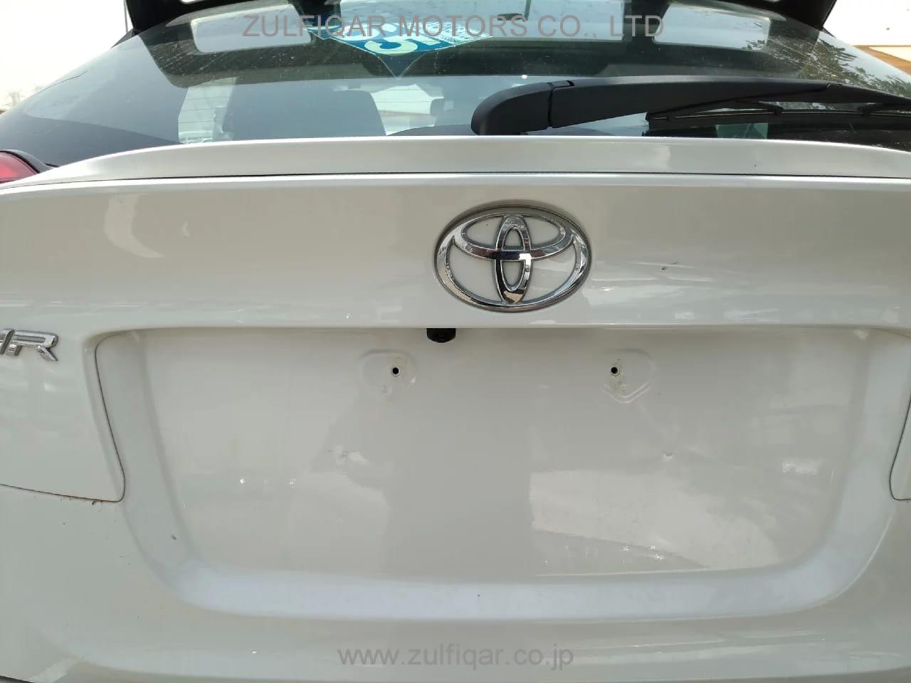 TOYOTA C-HR 2018 Image 9