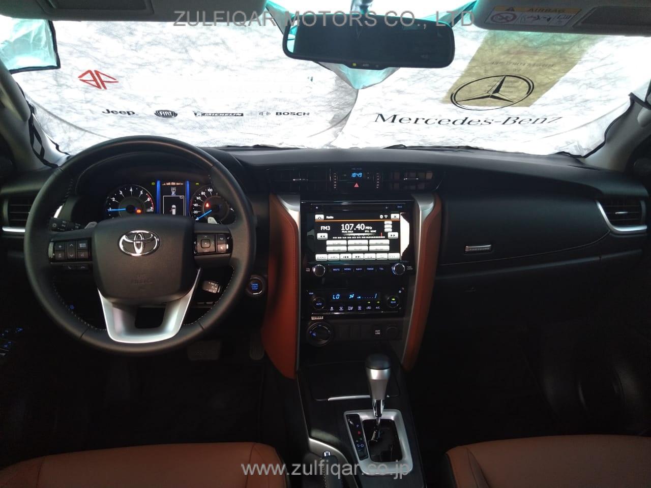 TOYOTA FORTUNER 2018 Image 2