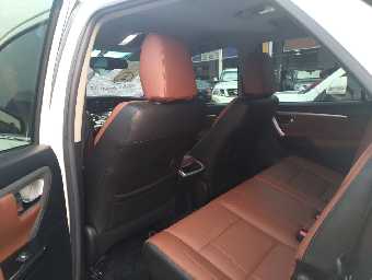 TOYOTA FORTUNER 2018 Image 11