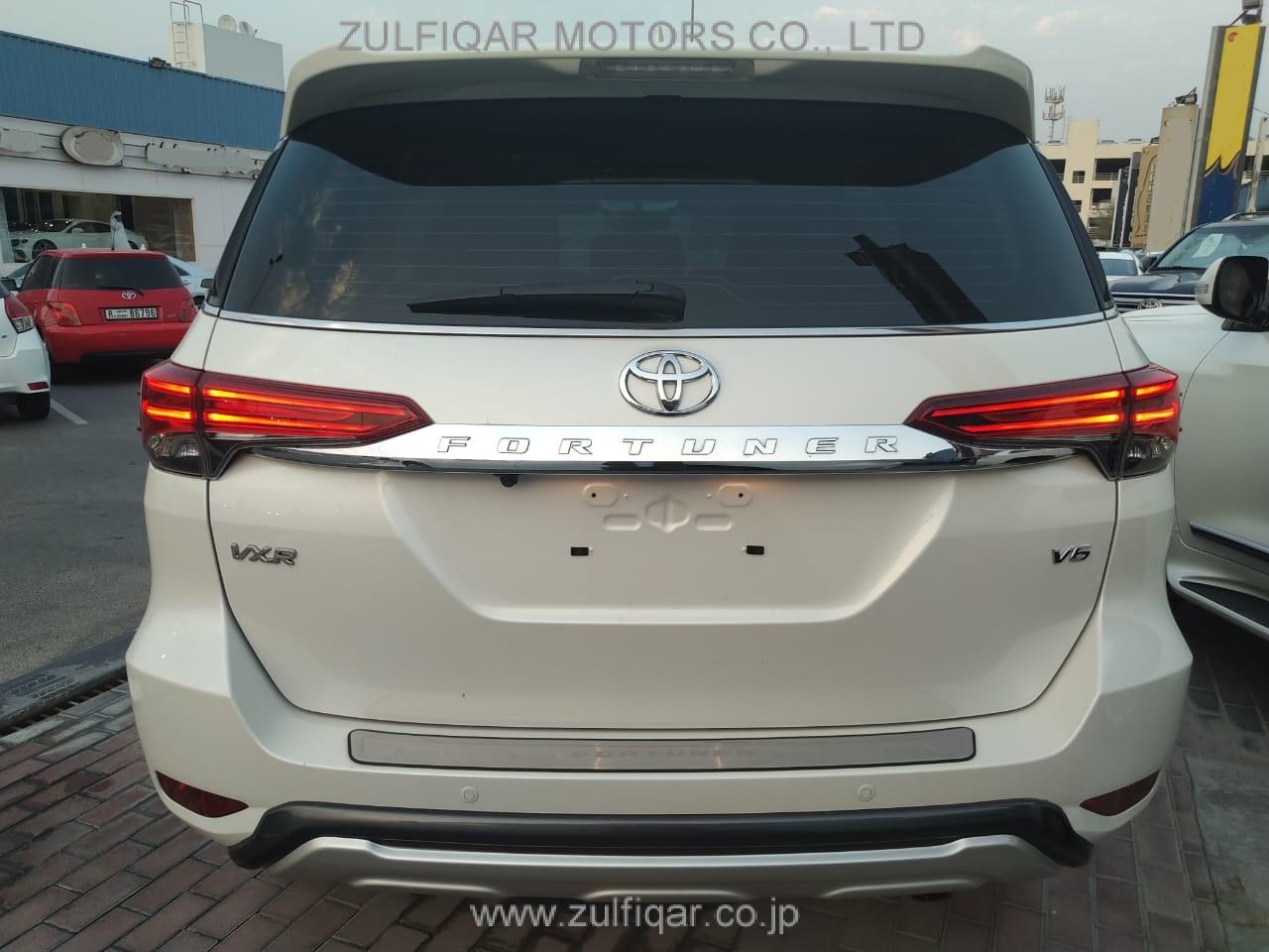 TOYOTA FORTUNER 2018 Image 3