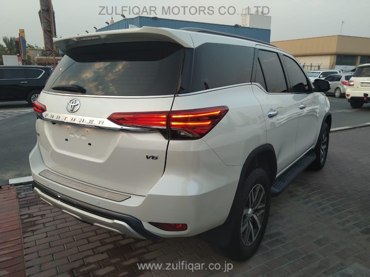 TOYOTA FORTUNER 2018 Image 6