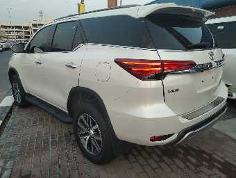 TOYOTA FORTUNER 2018 Image 7