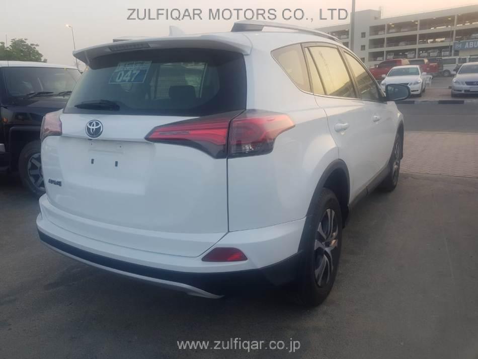 TOYOTA RAV-4 2016 Image 6