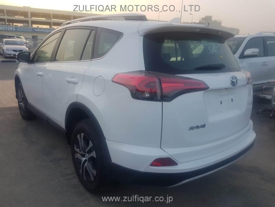 TOYOTA RAV-4 2016 Image 7