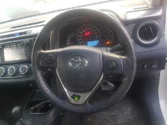 TOYOTA RAV-4 2016 Image 9