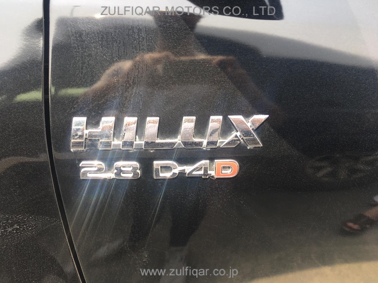TOYOTA HILUX 2017 Image 10