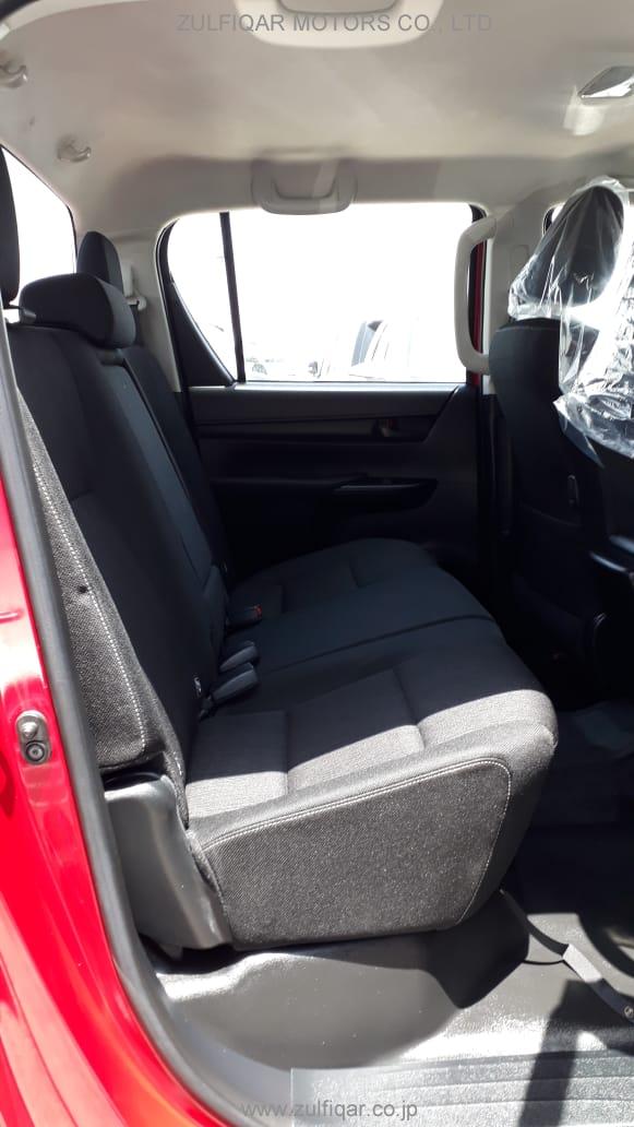 TOYOTA HILUX 2019 Image 8