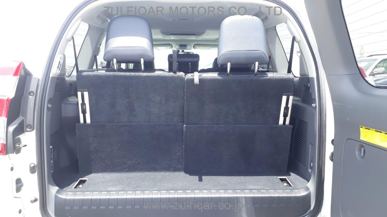 TOYOTA PRADO 2013 Image 12