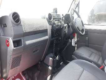 TOYOTA LAND CRUISER 2011 Image 7