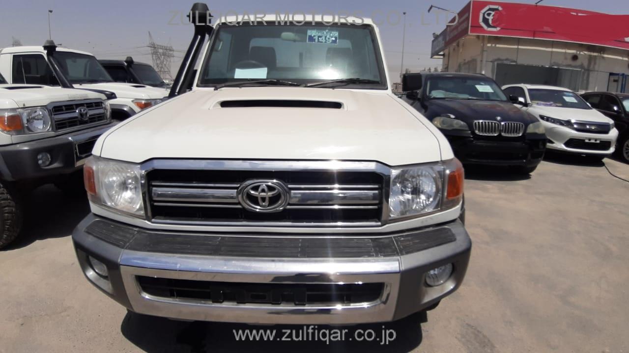 TOYOTA LAND CRUISER 2011 Image 1