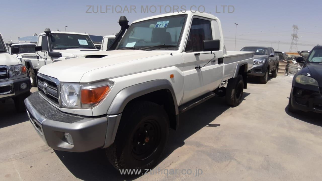 TOYOTA LAND CRUISER 2011 Image 5