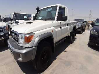 TOYOTA LAND CRUISER 2011 Image 5