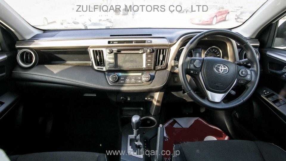 TOYOTA RAV-4 2017 Image 11