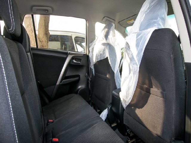 TOYOTA RAV-4 2017 Image 22