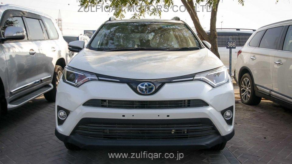 TOYOTA RAV-4 2017 Image 10