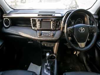 TOYOTA RAV-4 2017 Image 2