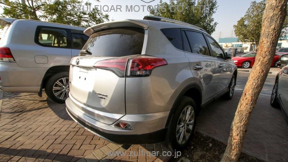 TOYOTA RAV-4 2017 Image 6