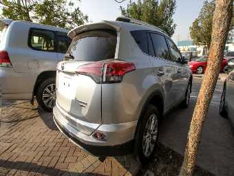 TOYOTA RAV-4 2017 Image 6